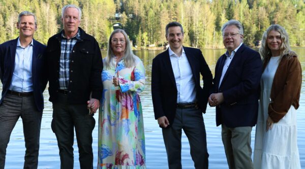 Hotelli Nuuksion ja The Ascott LImitedin edustajat