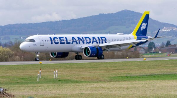Icelandairin lentokone