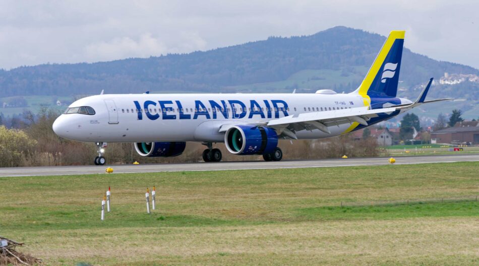 Icelandairin lentokone