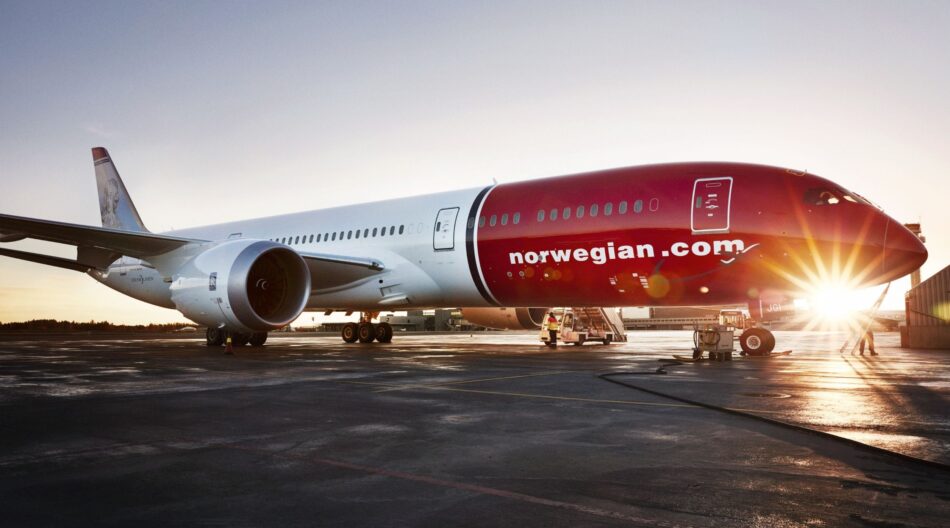 787 Dreamliner, Norwegian