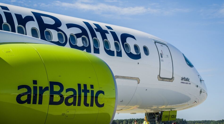 Airbus A220-300-airBaltic