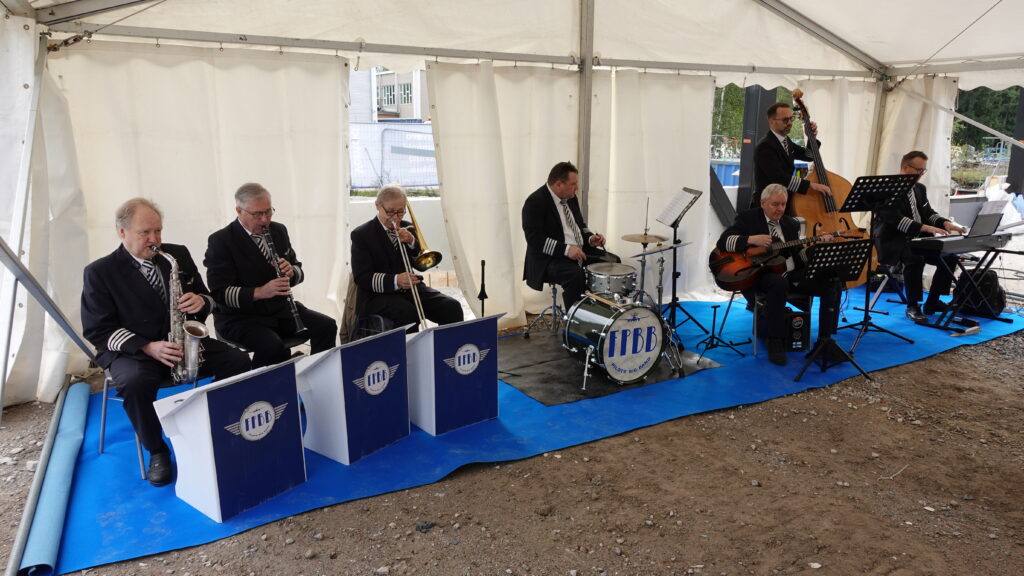 Finnair Pilots' Big Band